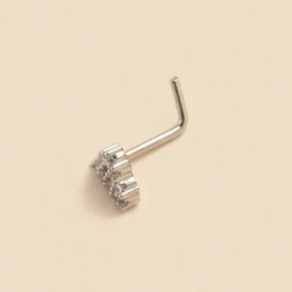 Nose Ring- Hollow Out Heart Shape Nose Stud Ring, Nose Piercing Silver tone - Picture 6 of 12